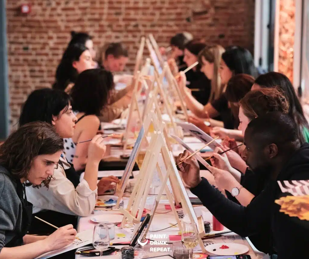 Paint and drink - Afterwork créatif - Bruxelles - Belgique - Activité créative - rencontre expat - networking paint and sip